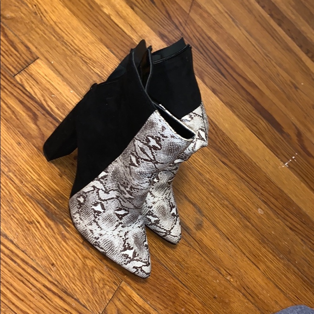 Snake booties